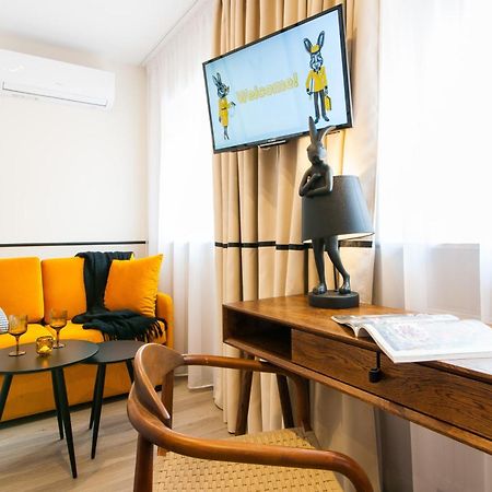 Hotel Awo Гниежно Екстериор снимка
