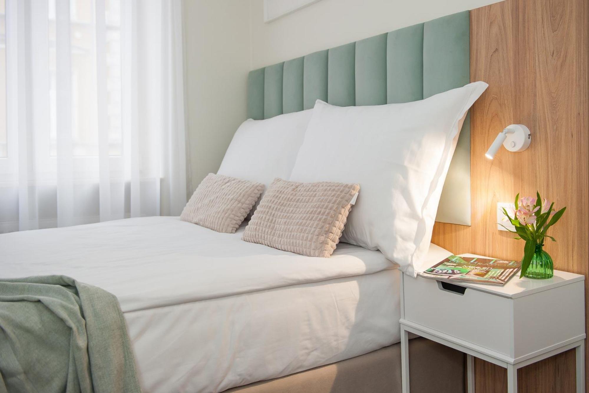 Hotel Awo Гниежно Стая снимка